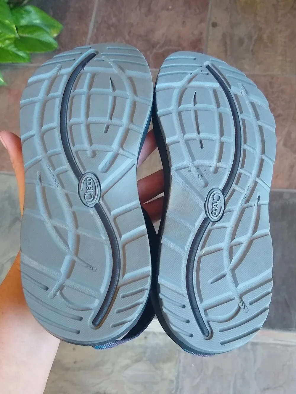 Like New CHACO Z/Cloud X Dual Strap Sandals 8 Worn 1x!